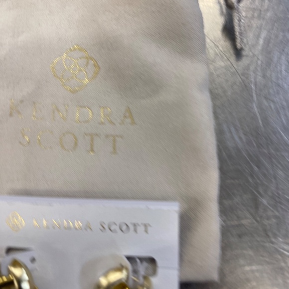 Kendra Scott, gold silver earrings NWT - Picture 6 of 6